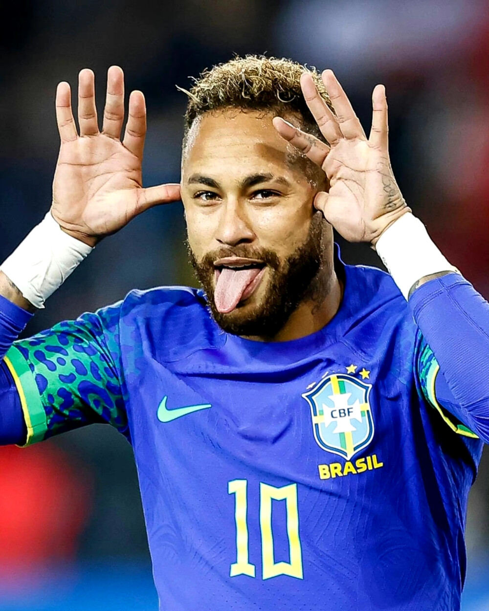 的小哑铃训 的小哑铃训