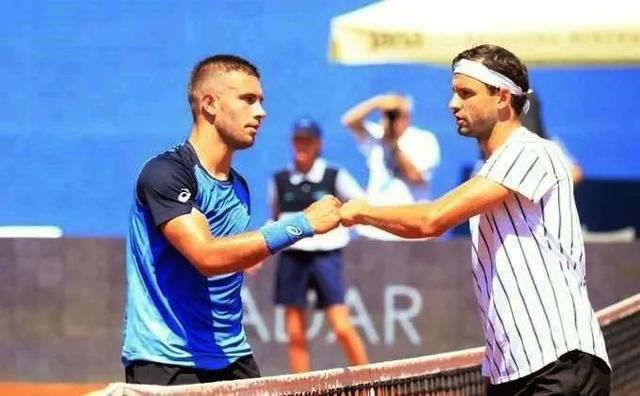 激烈斗争 激烈斗争