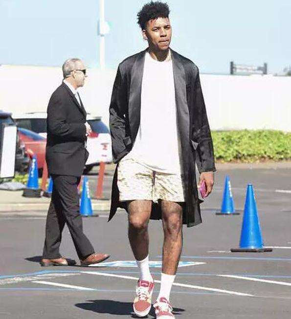 先级发生了 先级发生了