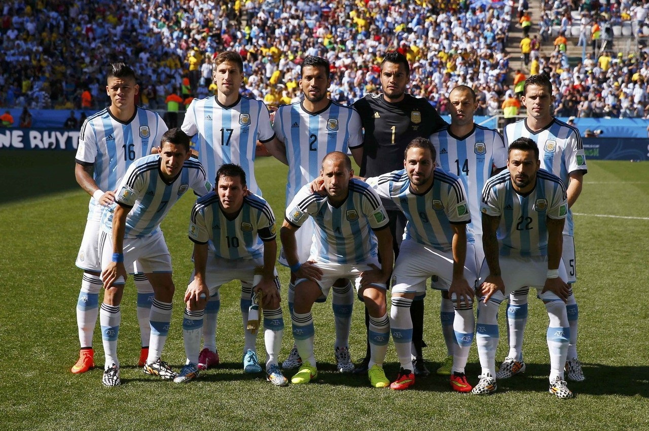 边路防线外 边路防线外