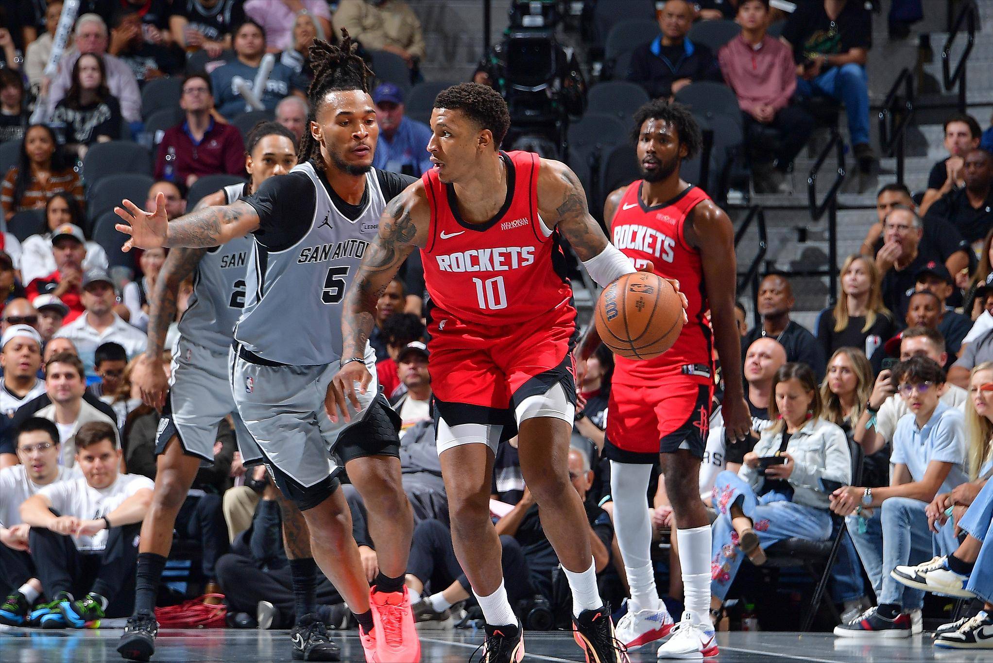 队两套更衣 队两套更衣