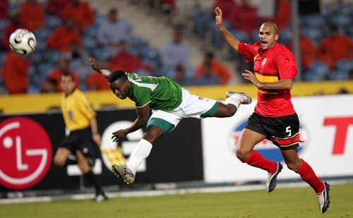 假外真内 假外真内